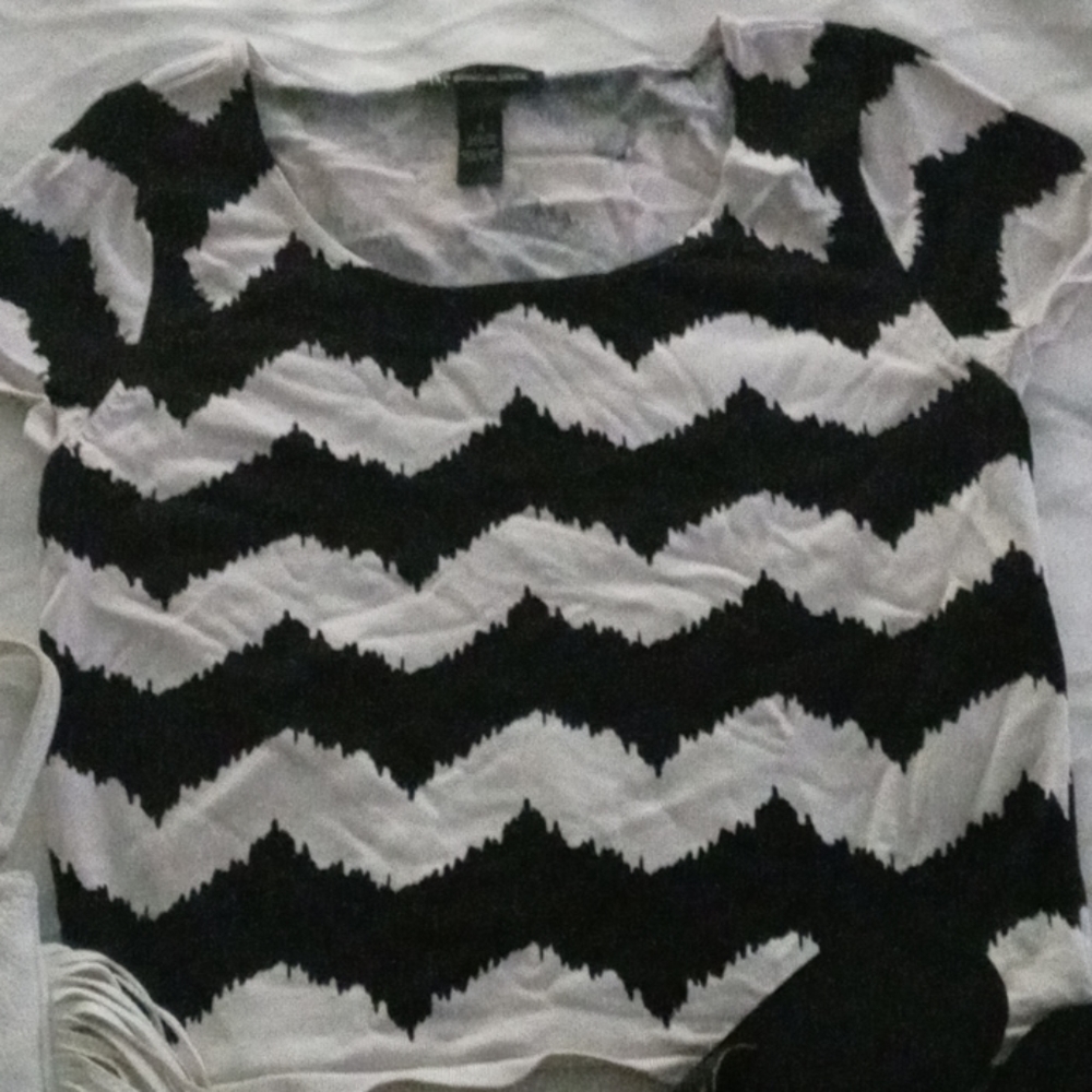Outfit - Picture 4 of 5